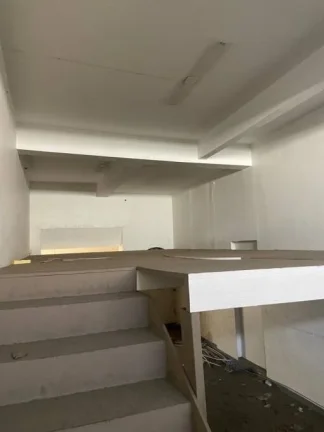Imagem Alugo 2 Salões Comercial em Santo André. Vila Valparaiso