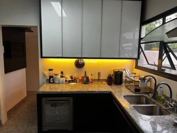 Imagem Dulpex de 3 Dormitórios à venda de 170m² em Moema