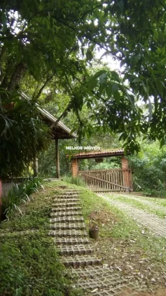 Imagem Casa á venda na Praia do Estaleiro em Balneário Camboriú