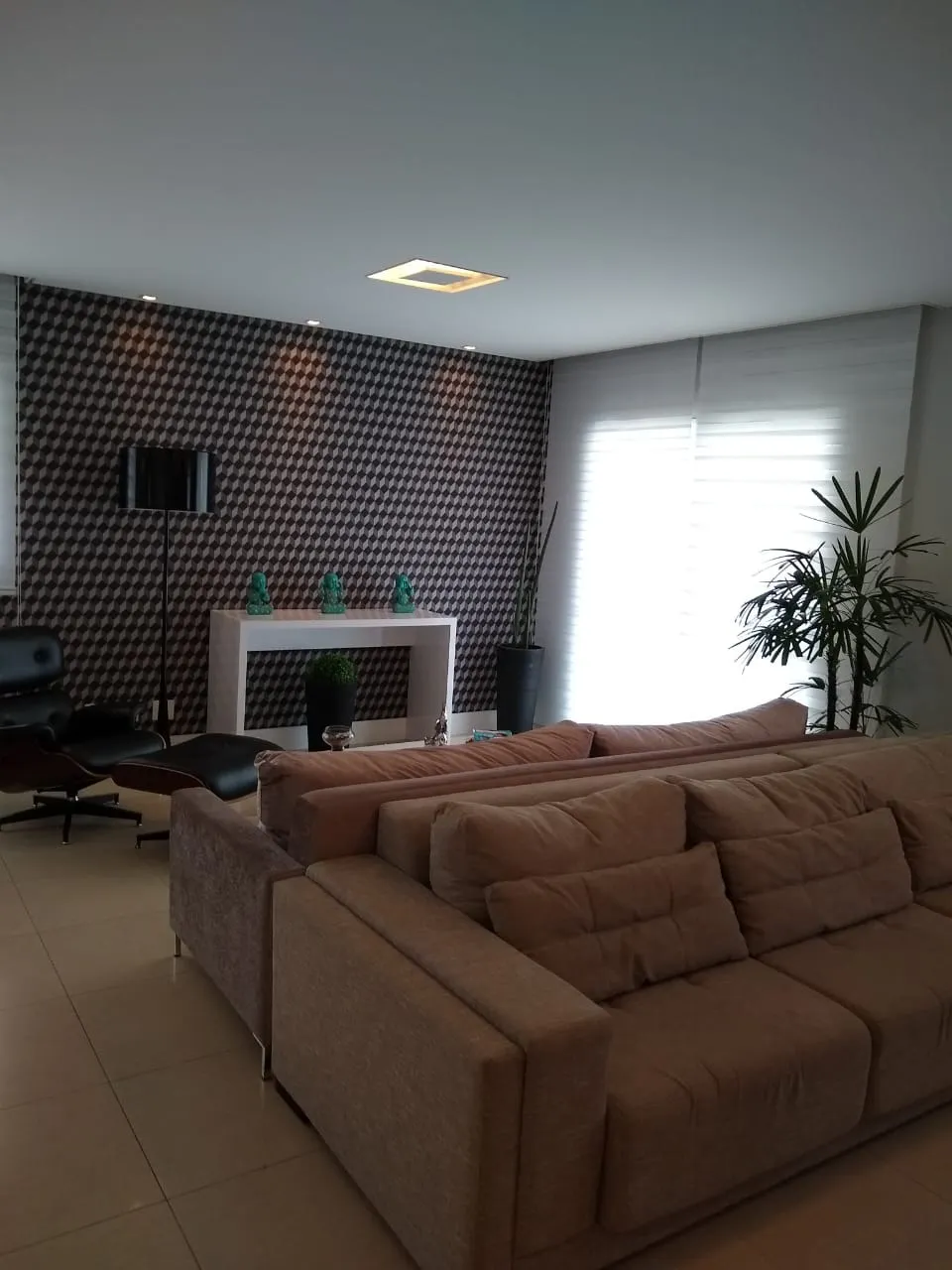 Imagem Apartamento 3 Suítes, 236 m² Condomínio L' Essence, Rua do Mercadão Parque Campolim.
