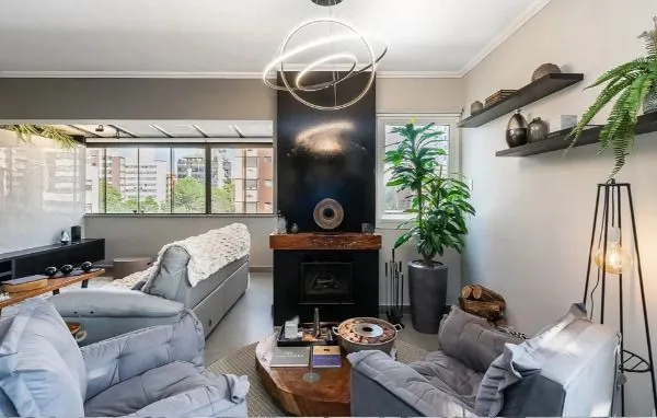 Imagem Vende-se cobertura com 2 dormitórios, sendo 1 suíte no bairro Auxiliadora