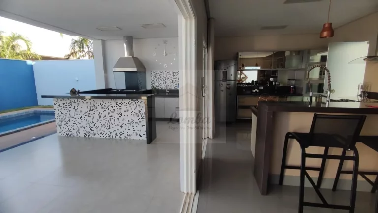 Imagem Casa de luxo em condomínio fechado no Jardim Itália - Cuiabá-MT 4 suítes, 382m², 4 vagas Próximo ao clube Imperdível!