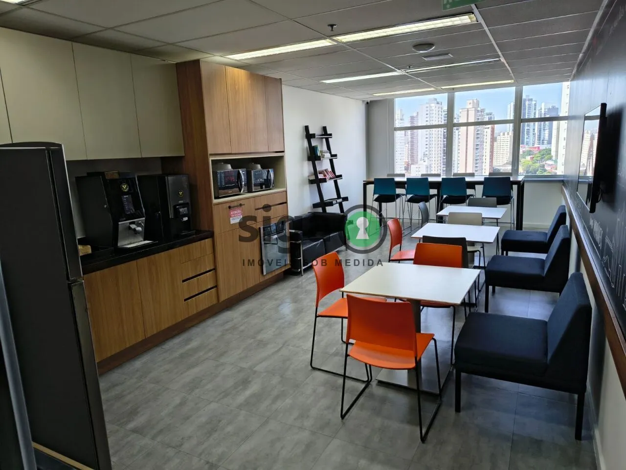 Imagem SALA 669M ² COM MOBILIA PARA LOCAÇÃO AV ROQUE PETRONI BROOKLIN