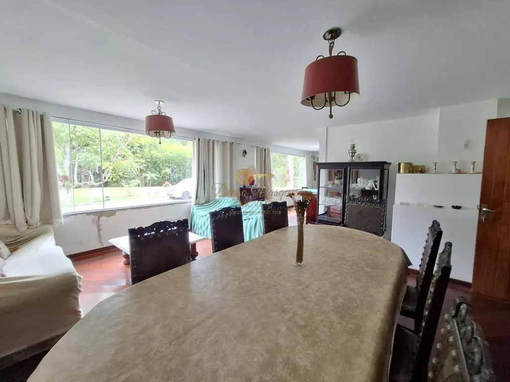 Imagem Casa para Venda em Teresópolis / RJ no bairro Albuquerque