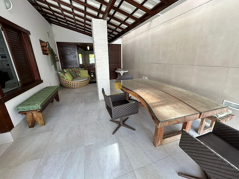 Imagem Casa em Guarajuba, 8 quartos com piscina, perto da praia