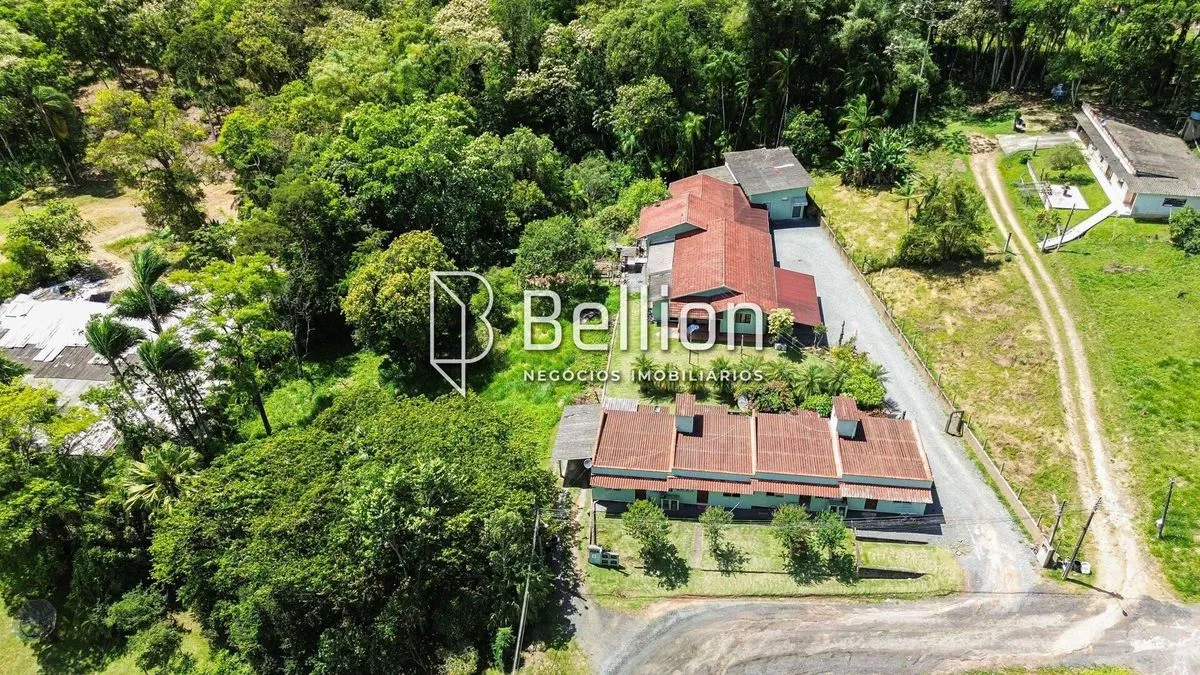 Imagem Conjunto de casas e terreno com 4.246m² no bairro Divinéia - Rio dos Cedros