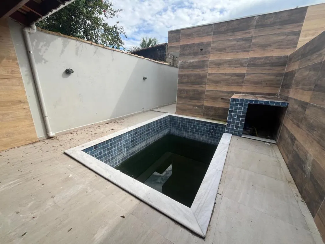 Imagem CASA NOVA 3 DORM COM PISCINA LADO PRAIA NO BOPIRANGA EM ITANHAEM