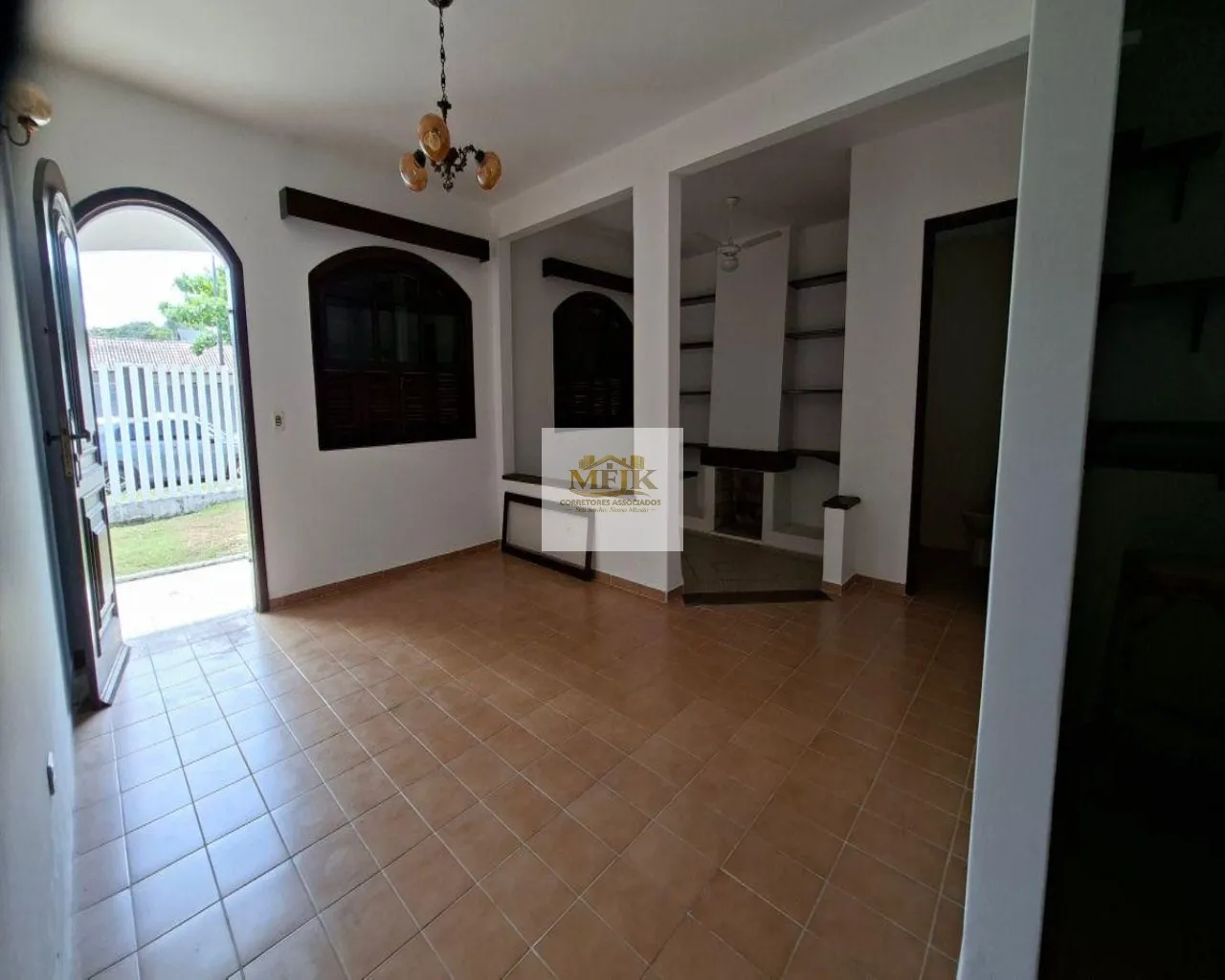 Imagem Imperdível: Casa à venda em Pontal do Paraná-PR, Atami Norte, 7 quartos, 1 suíte, 3 banheiros, 3 vagas, 148m². Confira!
