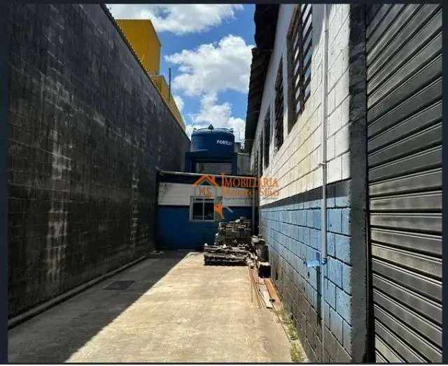 Imagem Galpão à venda, 750 m² por R$ 2.980.000,00 - Bonsucesso - Guarulhos/SP