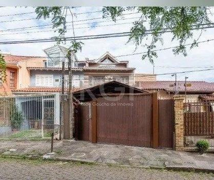 Imagem Casa para Venda - 225.43m², 3 dormitórios, sendo 1 suites, 2 vagas - Guarujá