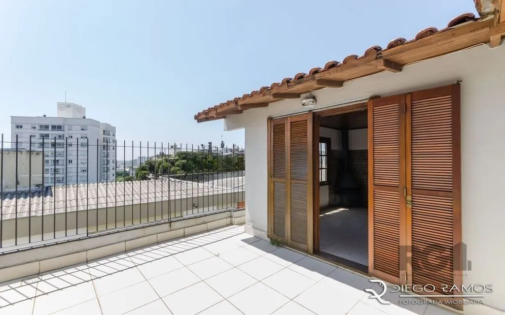 Imagem Cobertura para Venda - 73.12m², 2 dormitórios, 1 vaga - Cristo Redentor