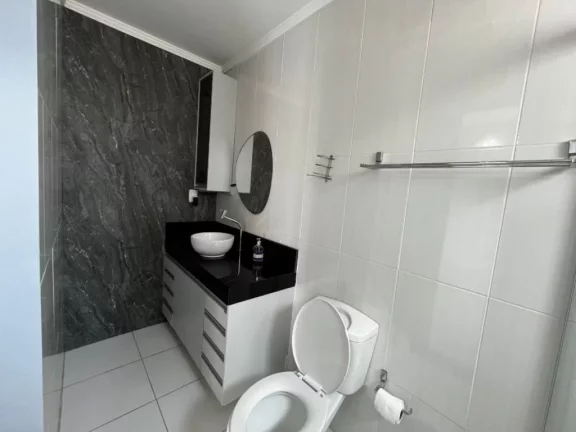 Imagem Apartamento com 3 dormitórios sendo uma suíte - vista para o mar, 129 m² por R$ 900.000 - Ocian - Praia Grande/SP