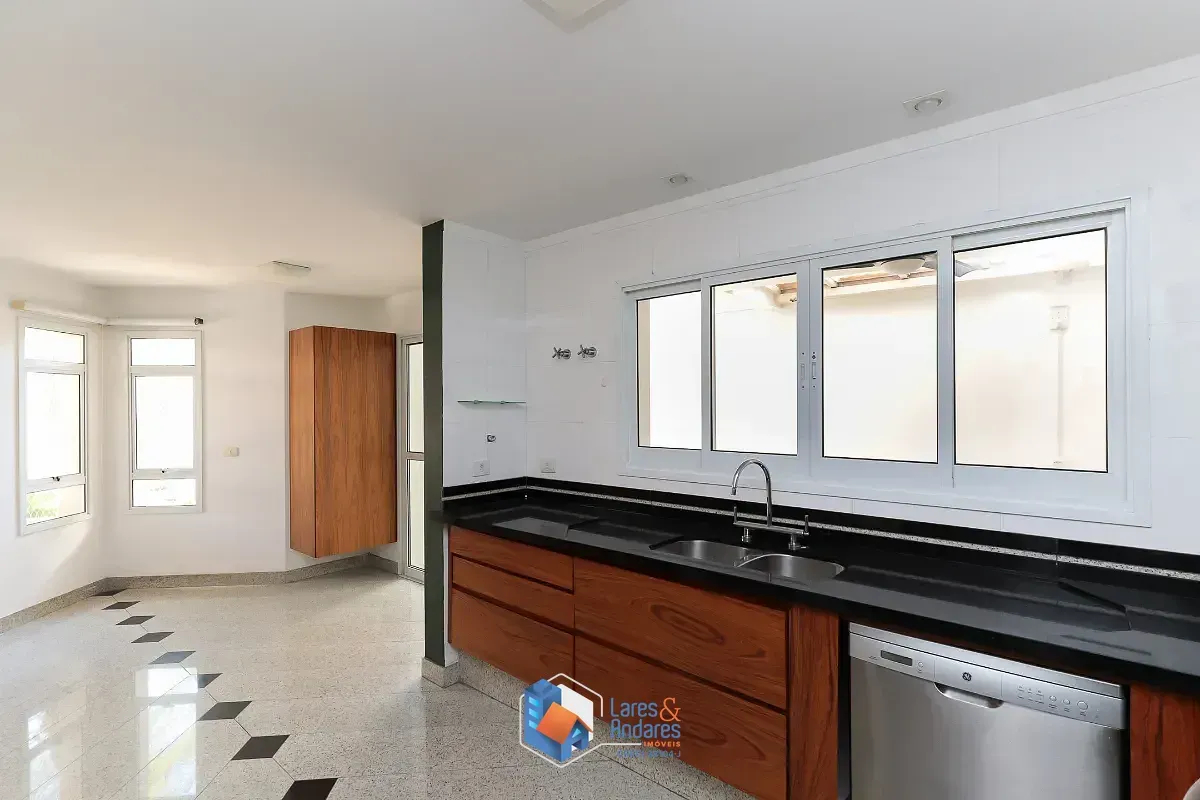 Imagem Casa no condomínio Maison Dublian para venda com 4 quartos, sendo 4 suítes, 392m²