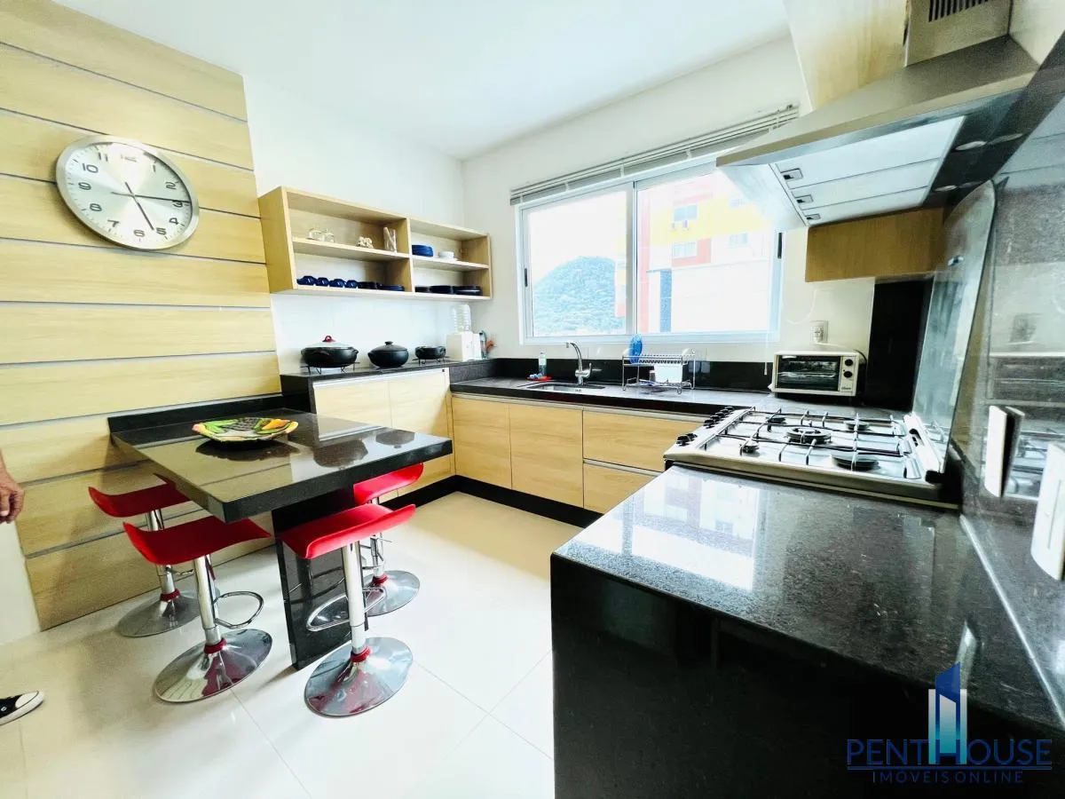 Imagem Apartamento Frente Mar para Venda em Balneário Camboriú, CENTRO, 3 dormitórios, 3 suítes, 4 banheiros, 3 vagas