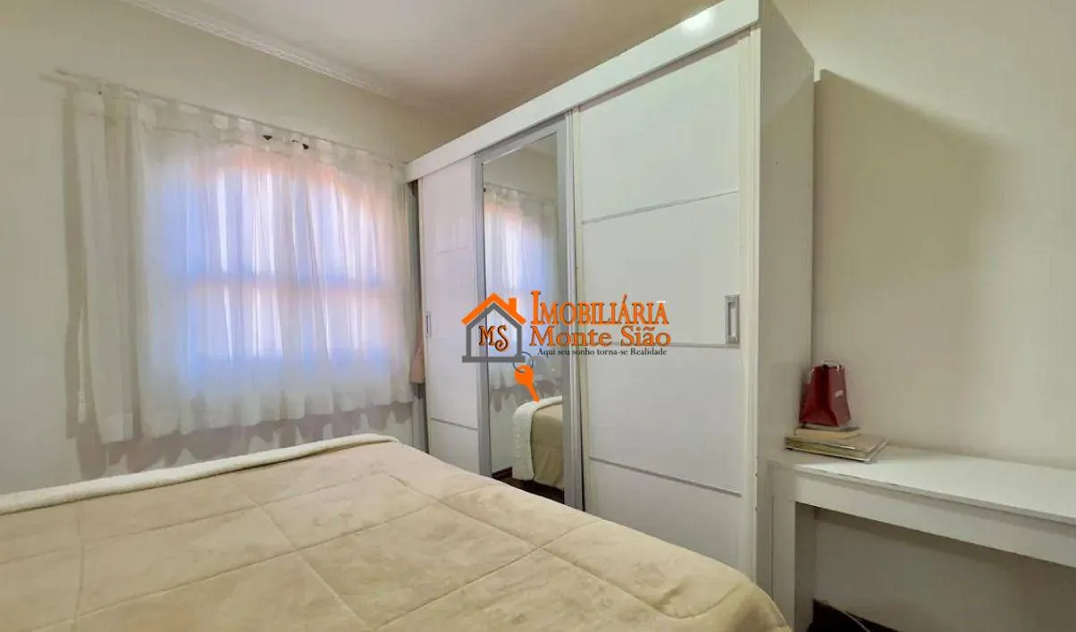 Imagem Sobrado com 3 dormitórios à venda, 200 m² por R$ 695.000,00 - Gopoúva - Guarulhos/SP
