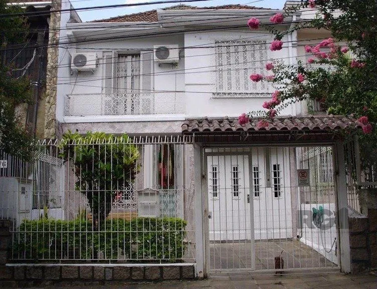 Imagem Casa sobrado no bairro Higienópolis de 3 dormitórios e 2 vagas