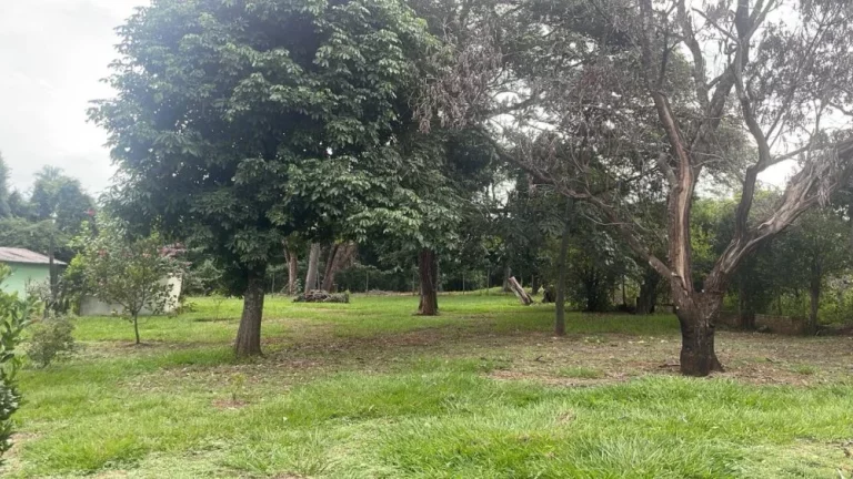 Imagem Chácara a VENDA, Parque Santa Cândida, Bauru/SP, com 2 casas