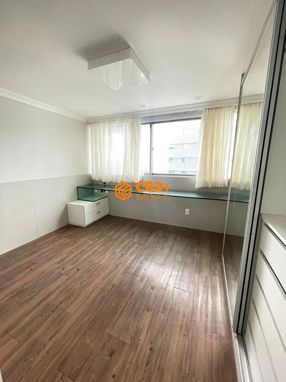 Imagem Vendo apartamento em boa viagem próximo do colegio santa maria, 189m2 com 4 quar