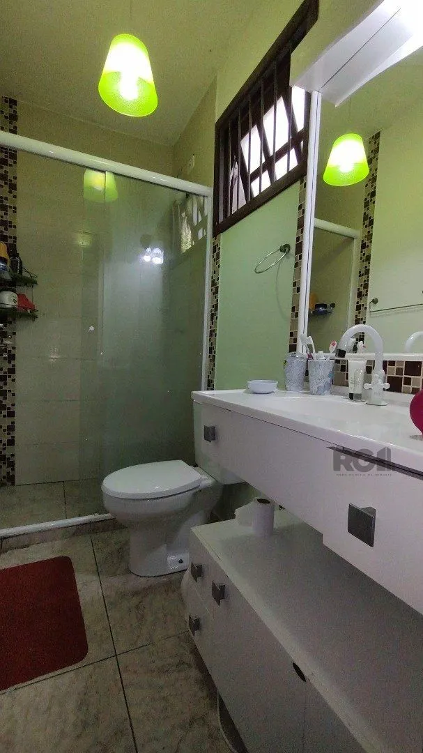 Imagem Sobrado, 5 quartos, 2 suites, pátio, 3 vagas - Bairro Vila Nova