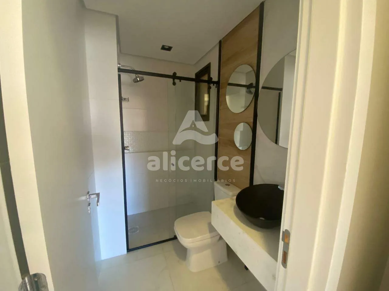 Imagem A construtora celebra 34 anos - e o presente é seu: apartamentos prontos com Condições Super Especiais!