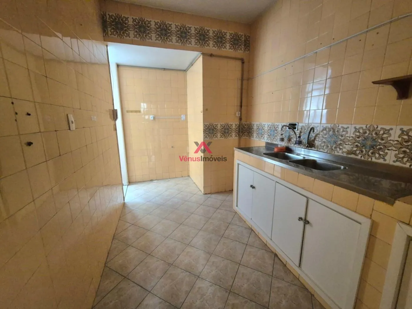 Imagem Apartamento 2 Quartos para Venda em Rio de Janeiro, Copacabana, 2 dormitórios, 1 banheiro, 1 vaga