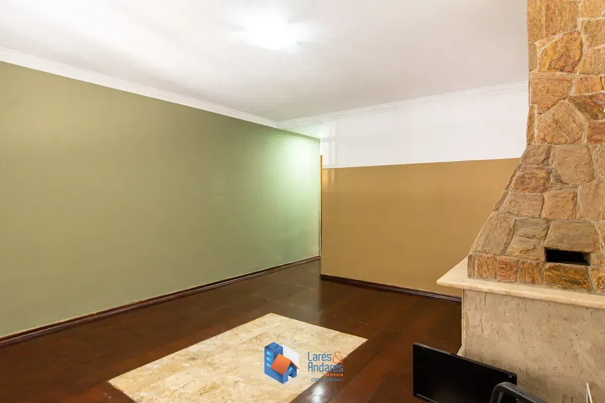 Imagem Sobrado para venda em Jardim das Vertentes com 4 quartos, 175m²