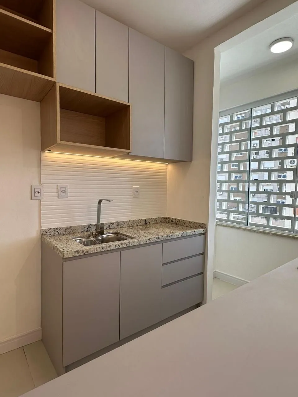 Imagem Apartamento Reformado por Arquiteta | 2 Dormitórios | 59,84m² | Cidade Baixa