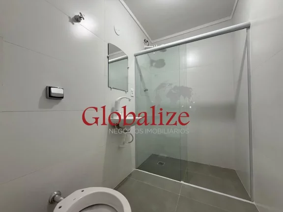 Imagem Apartamento com 70m², 2 dormitórios (1 suíte) à venda na Ponta da Praia por R$465.000,00.