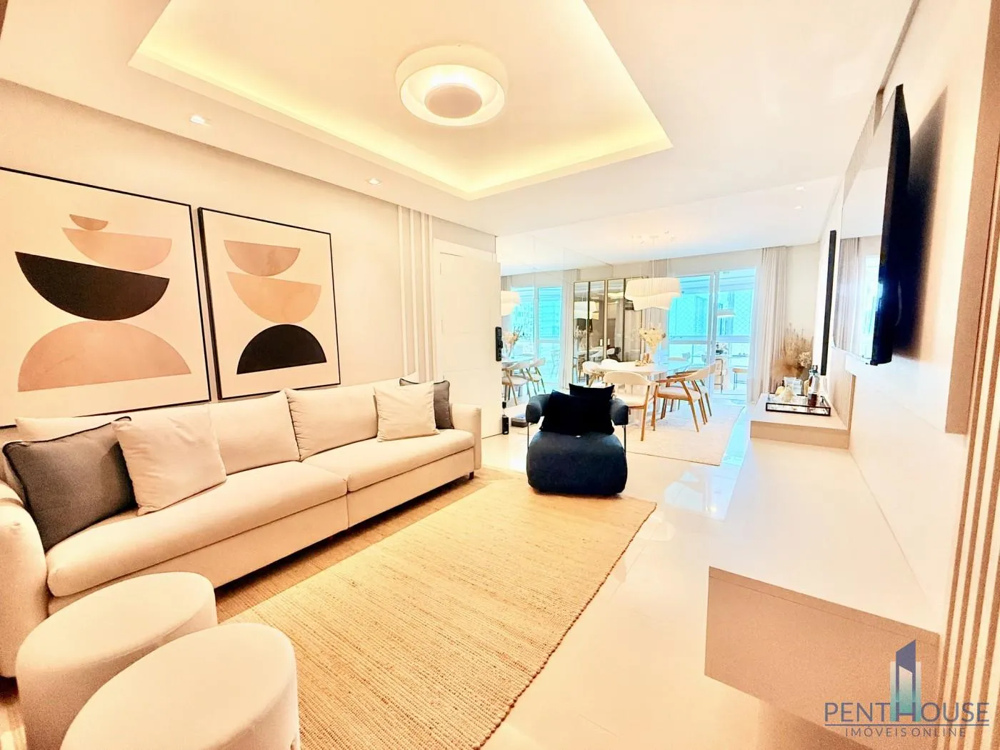 Imagem Apartamento Quadra Mar para Venda em Balneário Camboriú, CENTRO, 3 dormitórios, 3 suítes, 4 banheiros, 4 vagas