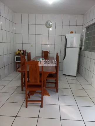 Imagem Casa à venda em Uberaba - 2 dormitórios e 4 vagas cobertas