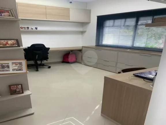 Imagem Casa à venda com 4 quartos, sendo 4 suítes, em Butantã, São Paulo - SP