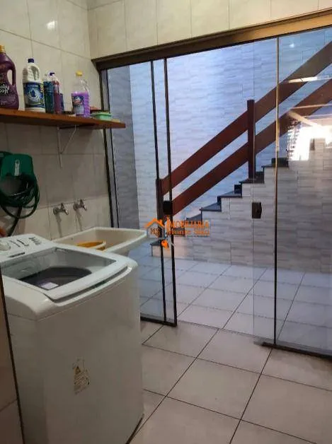 Imagem Sobrado com 2 dormitórios à venda, 280 m² por R$ 902.000,00 - Jardim Santa Clara - Guarulhos/SP