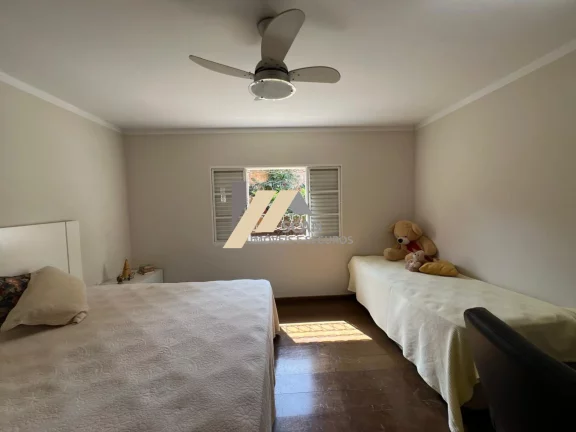 Imagem Casa à venda no Bairro das Palmeiras em Campinas, São Paulo