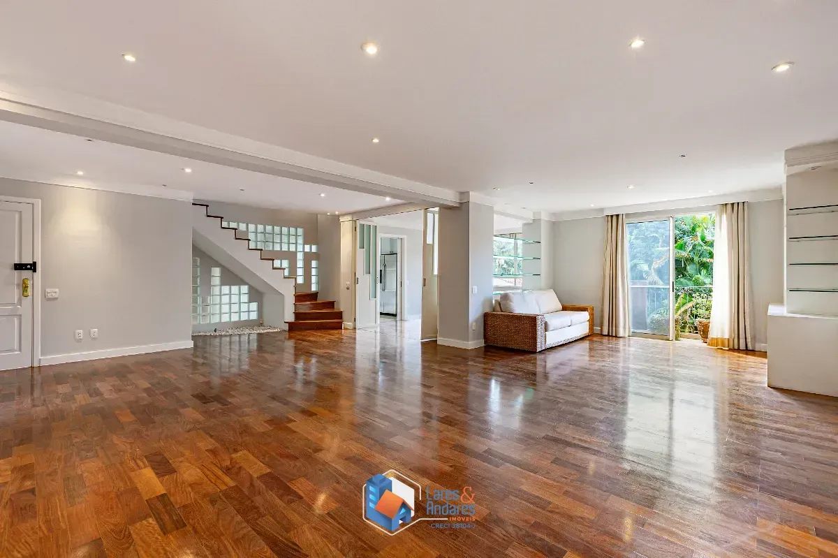 Imagem Casa no condomínio Los Andes para venda com 4 quartos, sendo 4 suítes, 479m²
