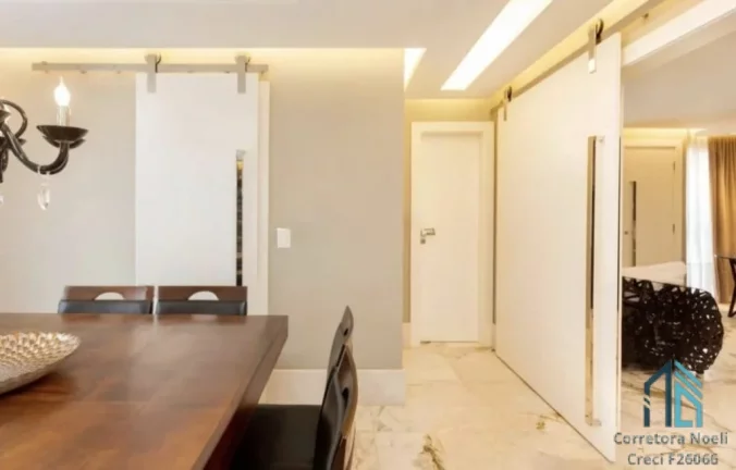 Imagem Casa em condomínio, 04 quartos sendo 03 suítes, piscina, área de lazer, em Santa Felicidade Curitiba PR