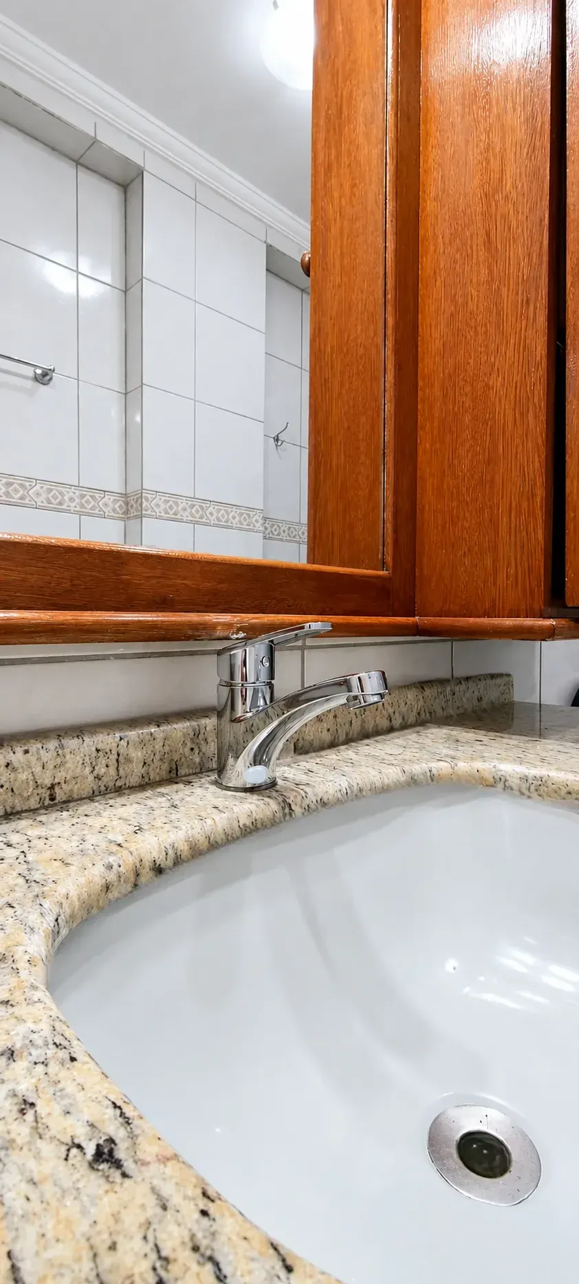 Imagem Apartamento com 2 Quartos à Venda, Locação ou Temporada, 87 m² em Centro - Florianópolis