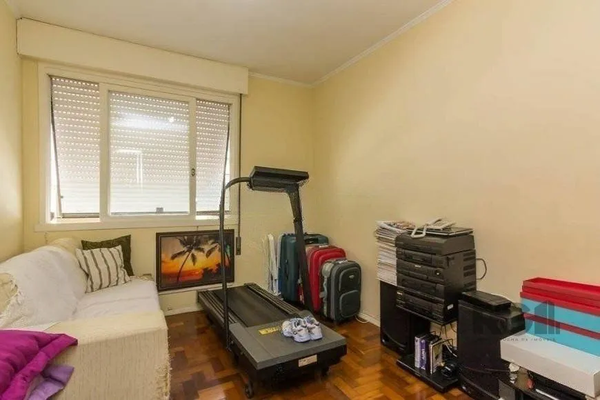 Imagem Apartamento 86m² - 3 dormitórios, 2 banheiros, 1 vaga no bairro Petrópolis