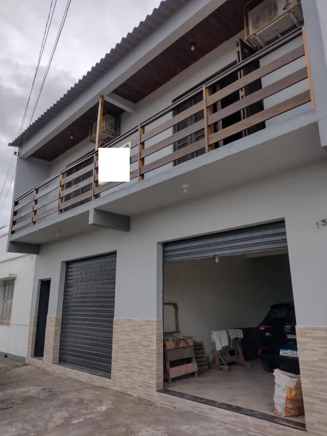 Imagem Casa para Venda em Pelotas, Fragata, 3 dormitórios, 3 banheiros, 2 vagas