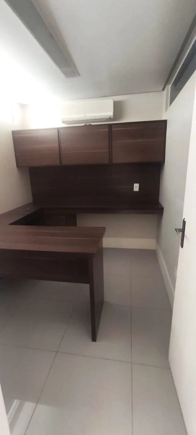 Imagem Sala comercial à venda em Porto Alegre, Rio Branco, 40.5m2