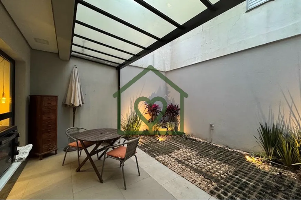 Imagem Descubra o encanto de viver em Menino Deus, Porto Alegre, com este apartamento Garden à venda por u...