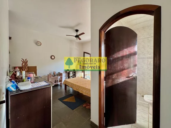 Imagem Casa à venda em Caraguatatuba Martim de Sá 3 quartos, 3 suítes, 1 sala, 3 banheiros, 10 vagas de garagem. 166m² de área.