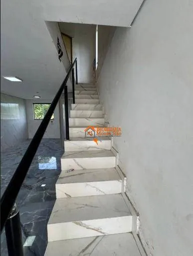 Imagem Sobrado com 3 dormitórios à venda, 125 m² por R$ 375.000 - Recreio São Jorge - Guarulhos/SP