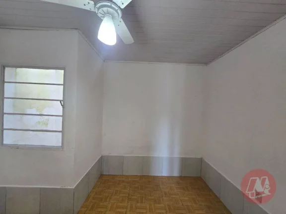 Imagem Casa com 2 dormitórios para alugar, 58 m² por R$ 1.615,00/mês - Medianeira - Porto Alegre/RS