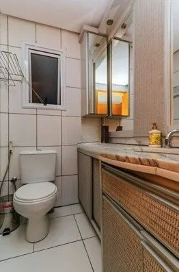 Imagem Apartamento de frente com vista panorâmica, sacada,3 dormitórios,1suíte para venda no bairro Centro Histórico em Porto Alegre/RS.