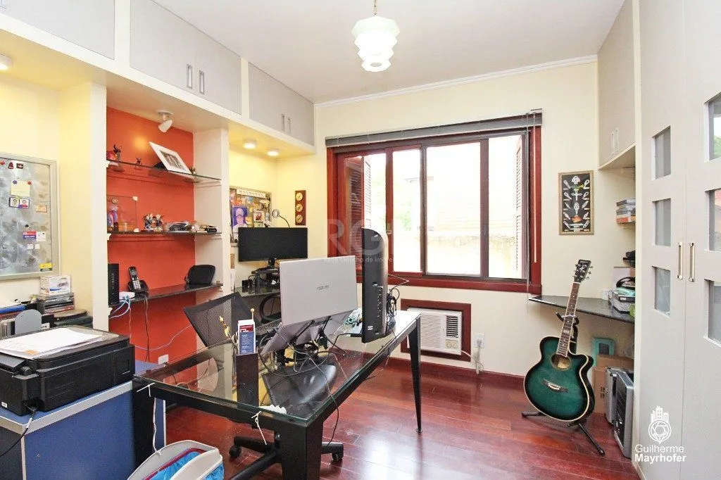 Imagem Casa Condominio para Venda - 324.7m², 3 dormitórios, sendo 1 suites, 4 vagas - Menino Deus
