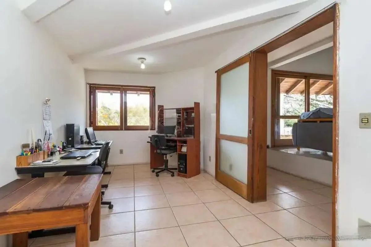 Imagem Casa térrea com 5 dormitórios, 2 suítes, 3 vagas.