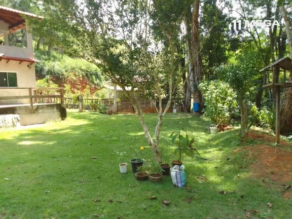 Imagem SÍTIO COM CASA DUPLEX(180M²), ÁREA TOTAL 4 HECTARES (40.000 M²), COM PORTEIRA FECHADA.