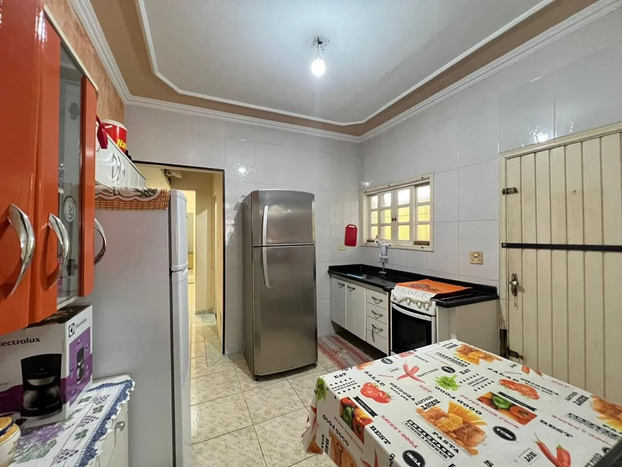 Imagem Casa para Venda em Praia Grande, Caiçara, 2 dormitórios, 1 suíte, 1 banheiro, 2 vagas
