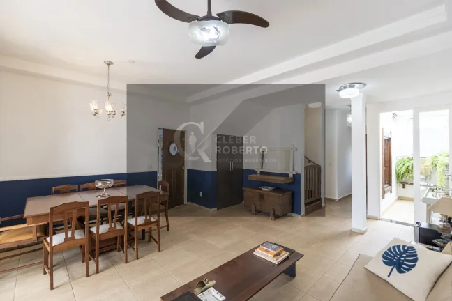 Imagem Sobrado à venda com Vista Deslumbrante e Lazer Com 250m² de terreno e 208m²
