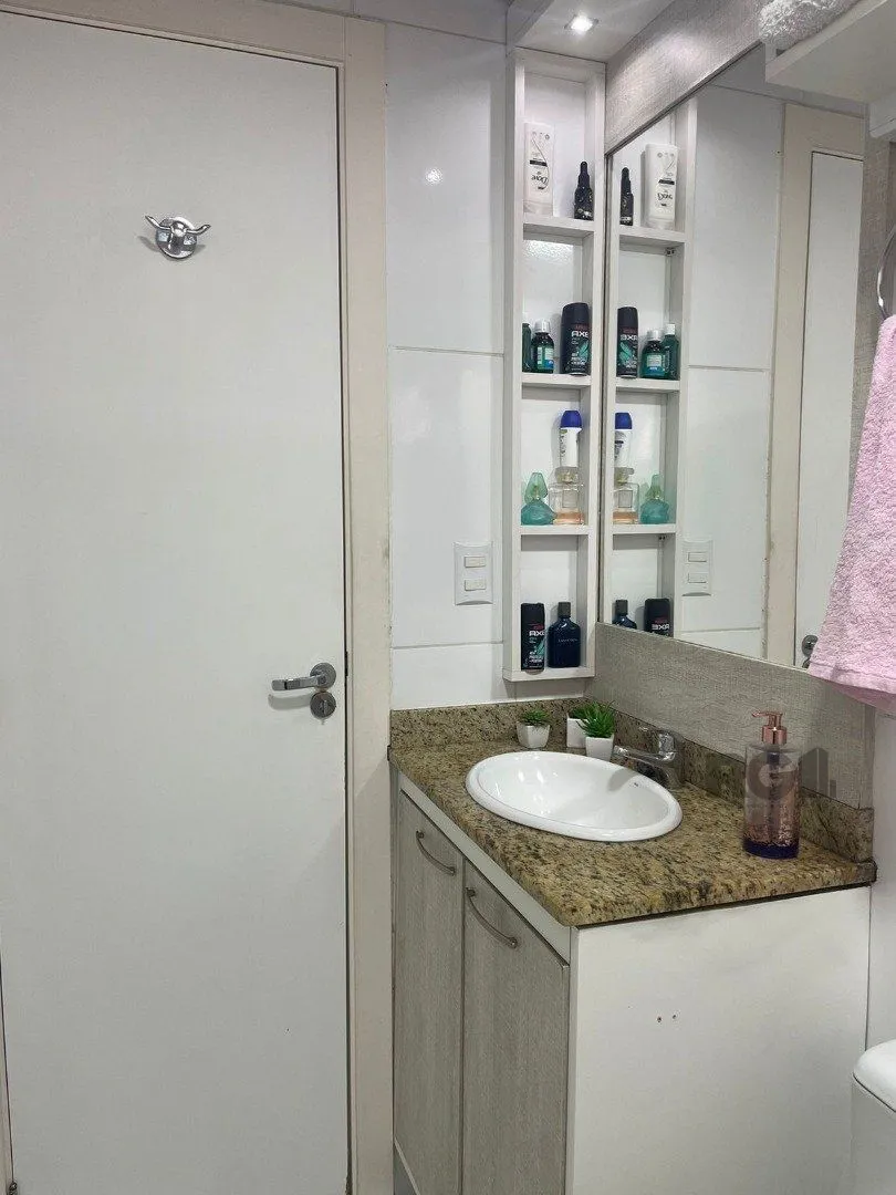Imagem Apartamento 2 dormitório no Bairro Marechal Rondon com vaga coberta